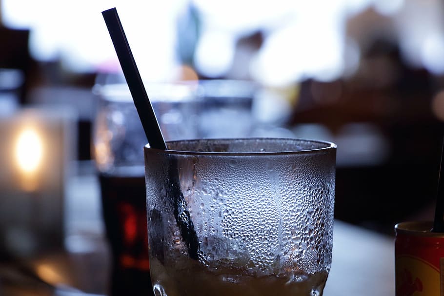 close up photo of moist clear glass, bar, restaurant, cocktail HD wallpaper