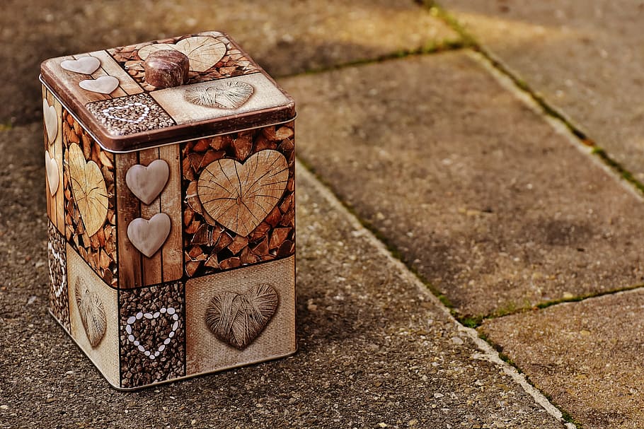 brown heart cube on tile, box, love, storage, packaging, store HD wallpaper