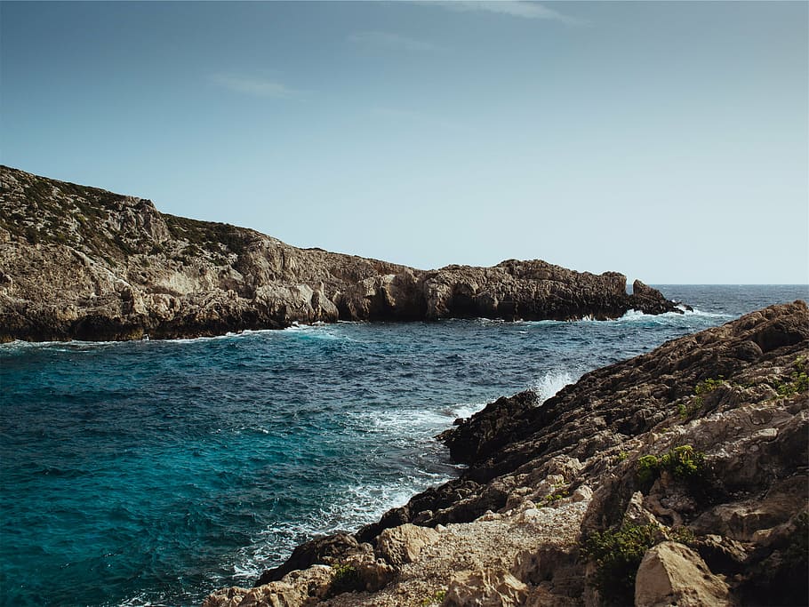 body of water near rocks, photo, sea, waves, coast, ocean, rock - object HD wallpaper