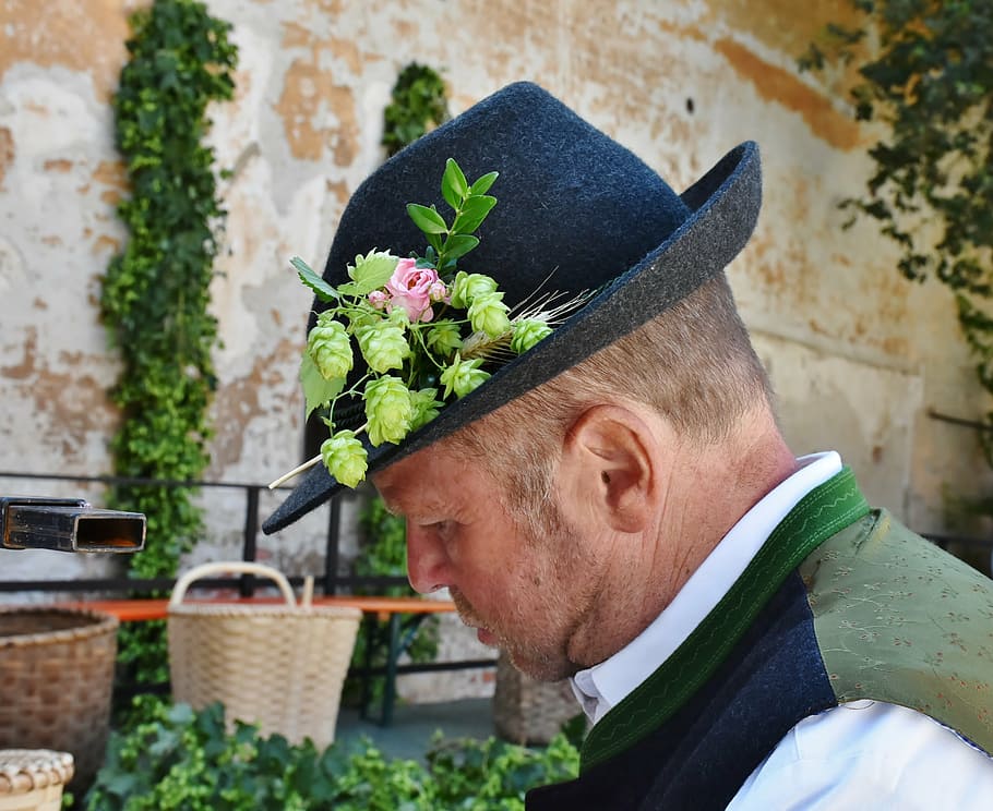man, bavaria, portrait, work, hat, trachtenhut, costume, hop harvest HD wallpaper
