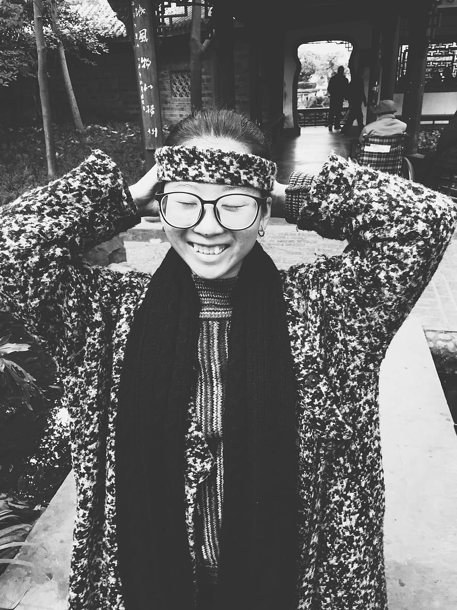 laugh, chengdu, black And White, people, men, lifestyles, real people HD wallpaper