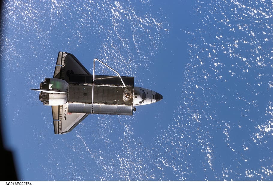 space shuttle, discovery, above, iss, international space station HD wallpaper