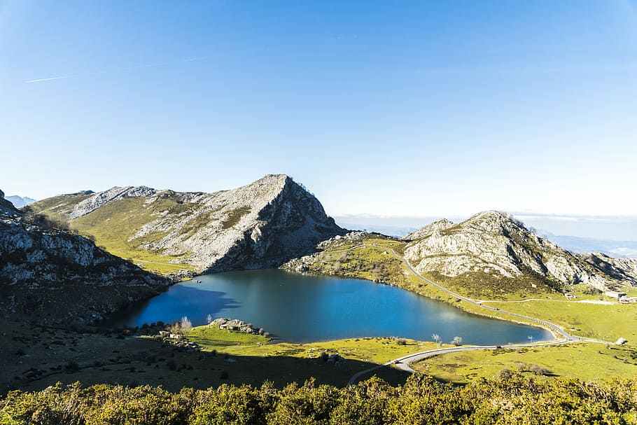 photo of lake, body of water surrounded by hills, landscape, mountain HD wallpaper