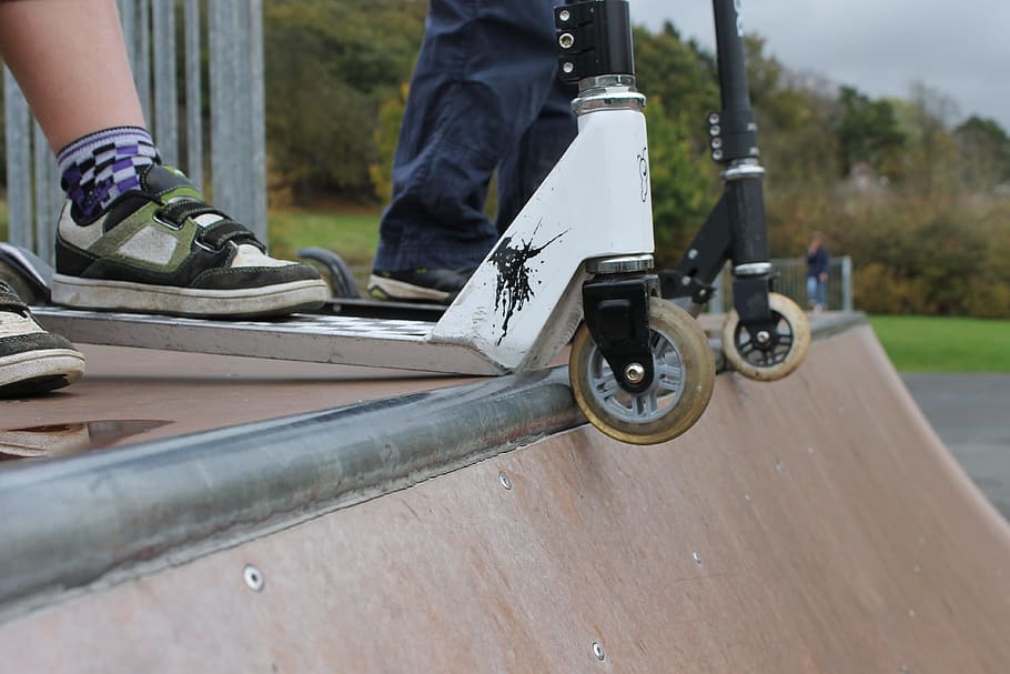 person using kick scooter, half-pipe, scooters, wheels, play, HD wallpaper
