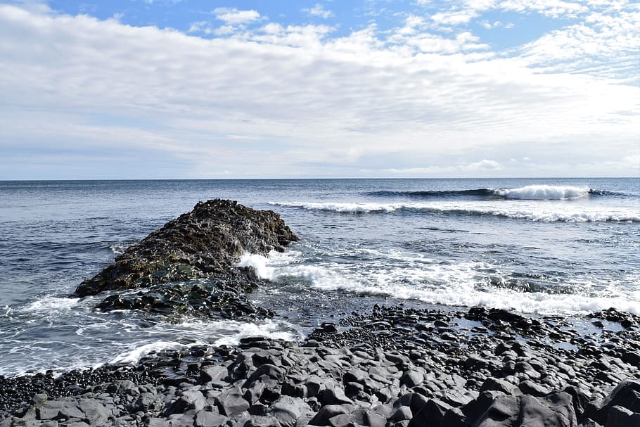 ocean, sky, rocks, breaking, waves, blue, coast, sea, coastline HD wallpaper