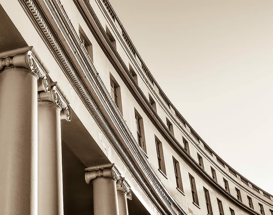 gray concrete building, architectural photography of white house HD wallpaper