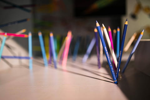 Pencils and crayons sticking out of the walls and floors, art HD wallpaper
