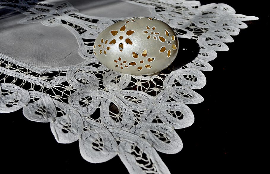model, easter, egg, tablecloth, easter holidays, handcrafted HD wallpaper
