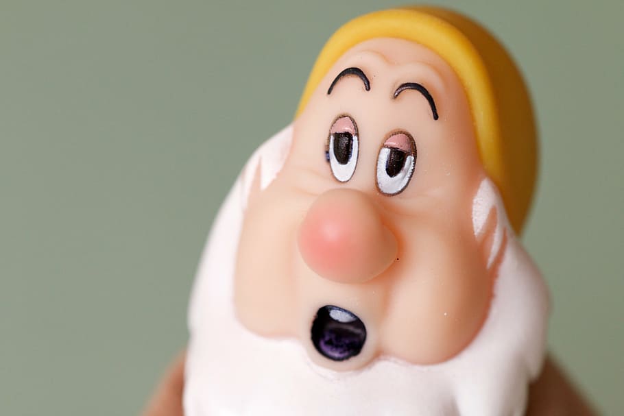 dwarf, face, eyes, bart, colored background, indoors, representation HD wallpaper
