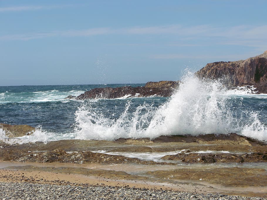ocean, spray, rocks, surf, pebbles, water, waves, blue, sky HD wallpaper