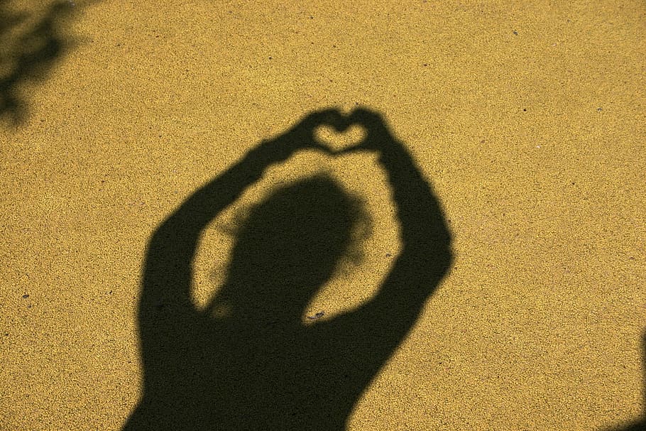 shadow play, friendship, love, heart, together, symbolism, feelings, HD wallpaper