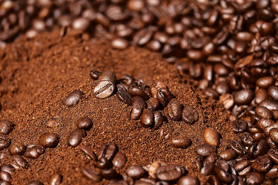 close-up photo of coffee grains, coffee beans, caffeine, ground