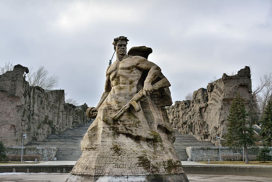 volgograd, stalingrad metro station, monument, sculpture, may 9