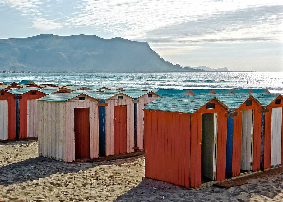huts, beach, seaside, colorful, sicily, vista, coast, scenic HD wallpaper