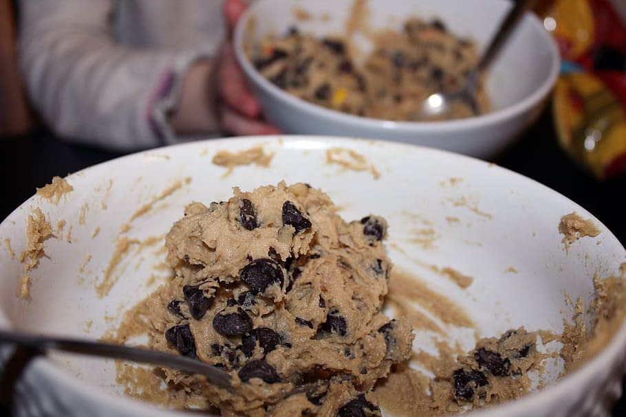 chocolate chip, cookie dough, baking, sweet, treat, dessert HD wallpaper
