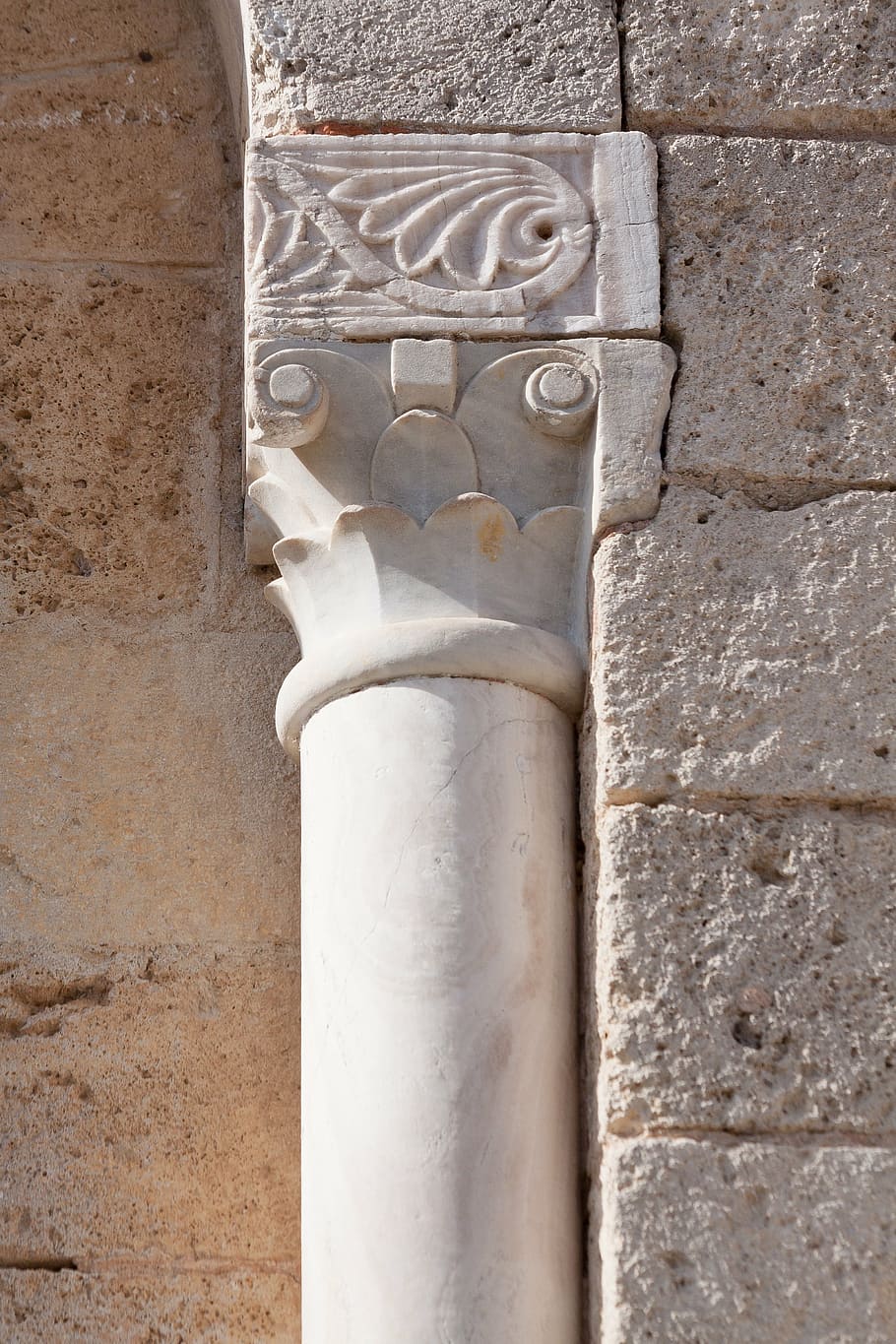 capital, pillar, wing, abbey, monastery, church, romanesque HD wallpaper