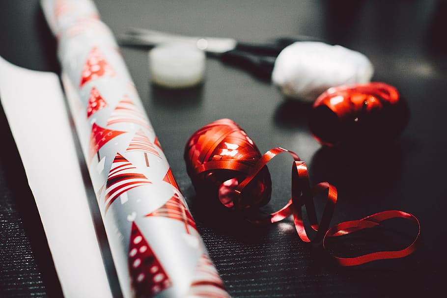 red silk ribbon, paper, gift, christmas, present, wrapping HD wallpaper