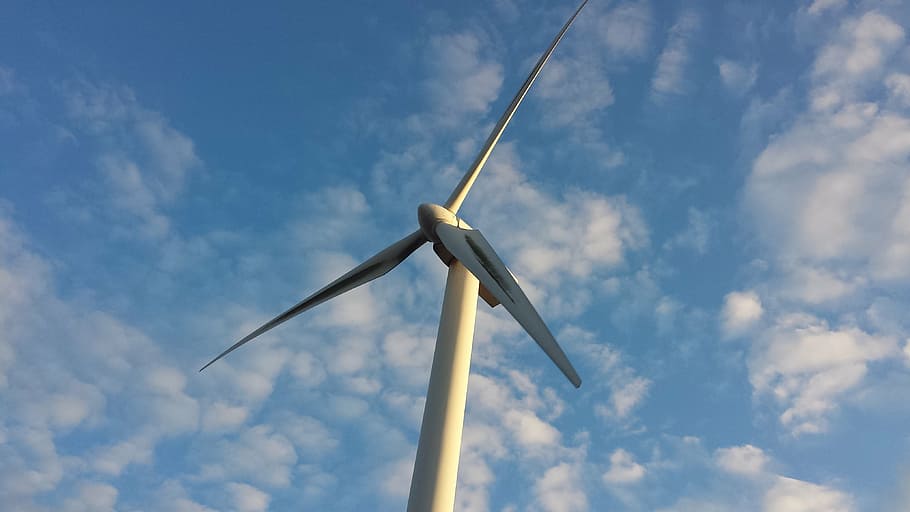 windmill head, sky, clouds, cloud - sky, environmental conservation HD wallpaper
