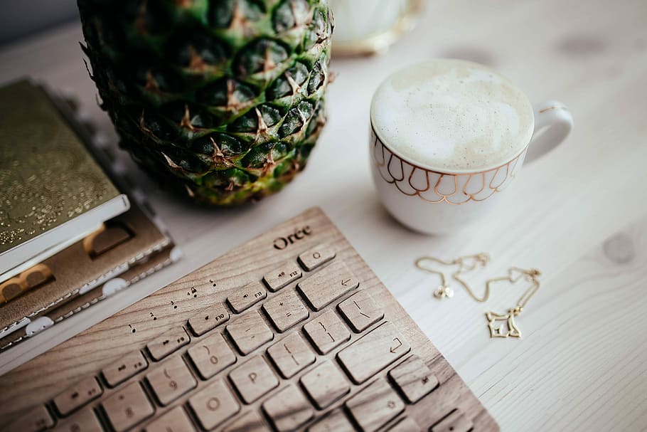 Wooden keyboard and cup of coffee, technology, desk, oree, cappucino HD wallpaper