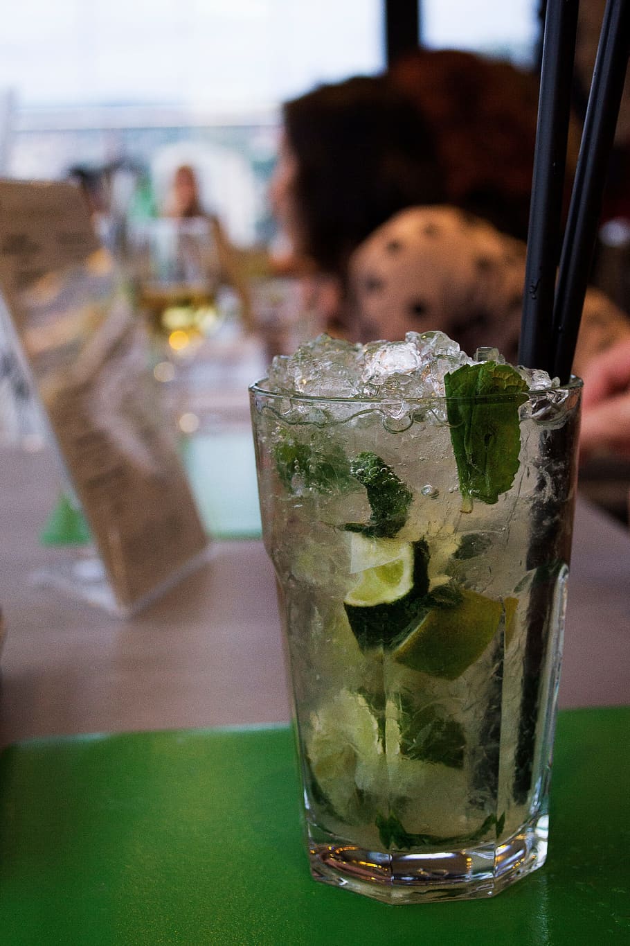 glass, ice, cold, drink, beverage, juice, lemon, lime, peppermint HD wallpaper