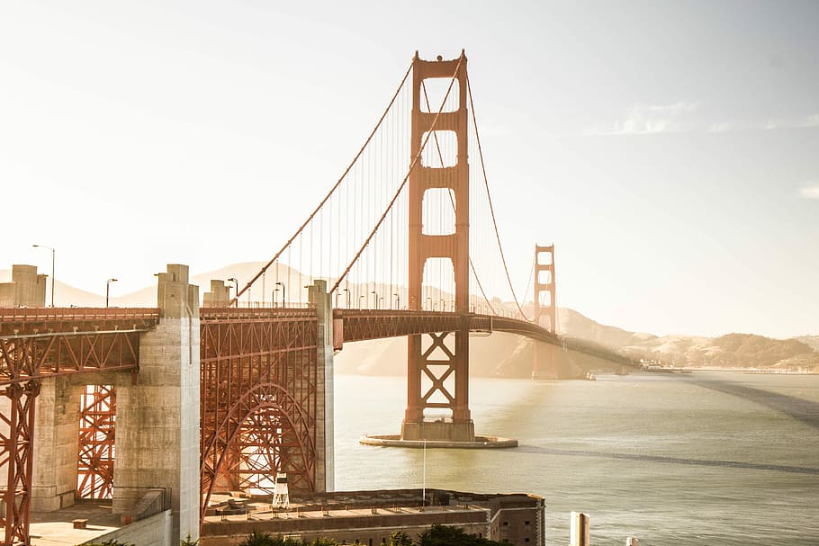 brass bridge under gray skies, uSA, famous Place, bridge - Man Made Structure HD wallpaper