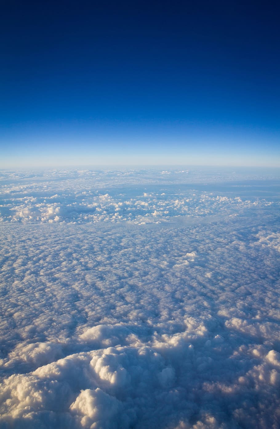 white cumulus clouds, sea of clouds across horizons, aerial photography HD wallpaper