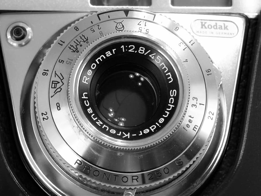 camera, kodak, lens, cameras, old, retinette, black and white HD wallpaper