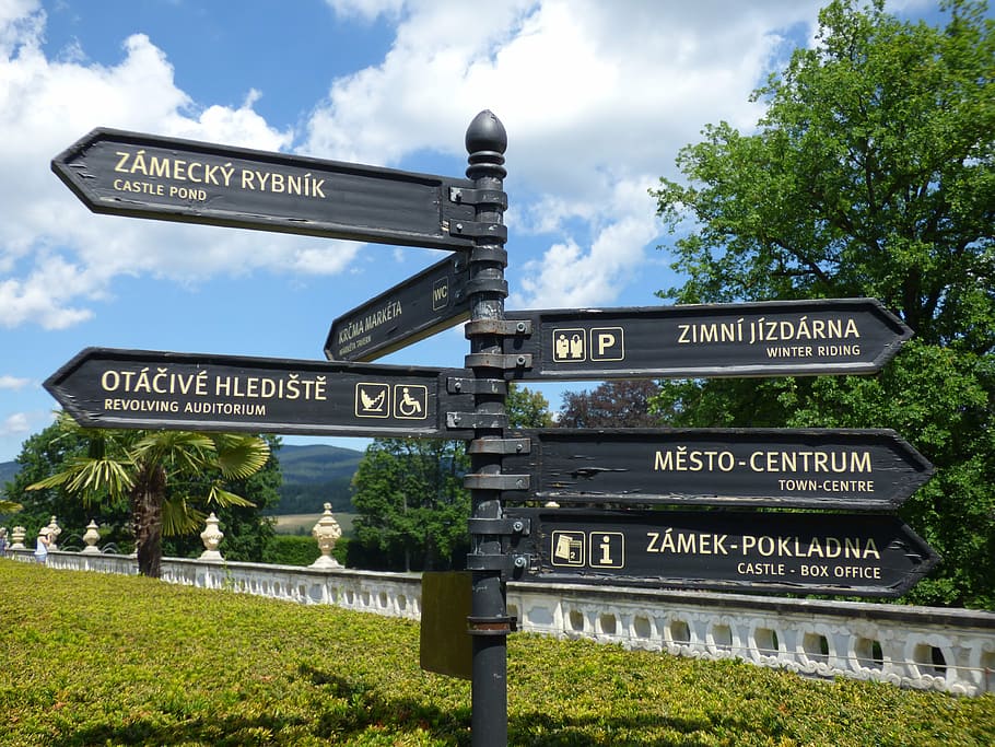 signpost, arrows, direction, tourism, designation, monuments HD wallpaper