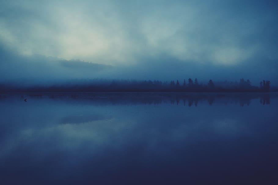 blue body of water, lake, reflection, mist, fog, night, dark HD wallpaper