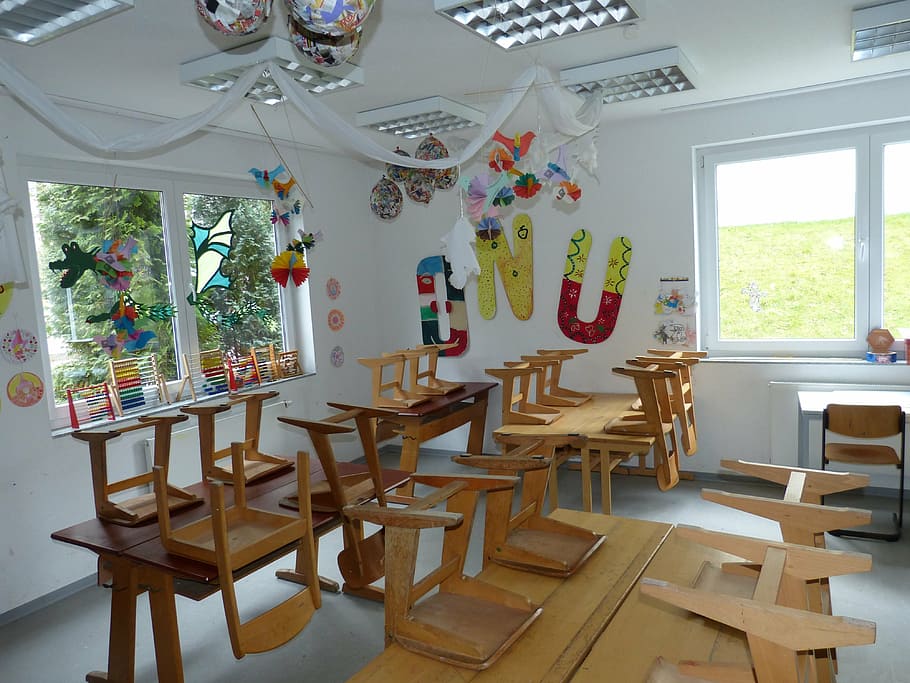 brown wooden dining sets inside room, class, school, teaching HD wallpaper