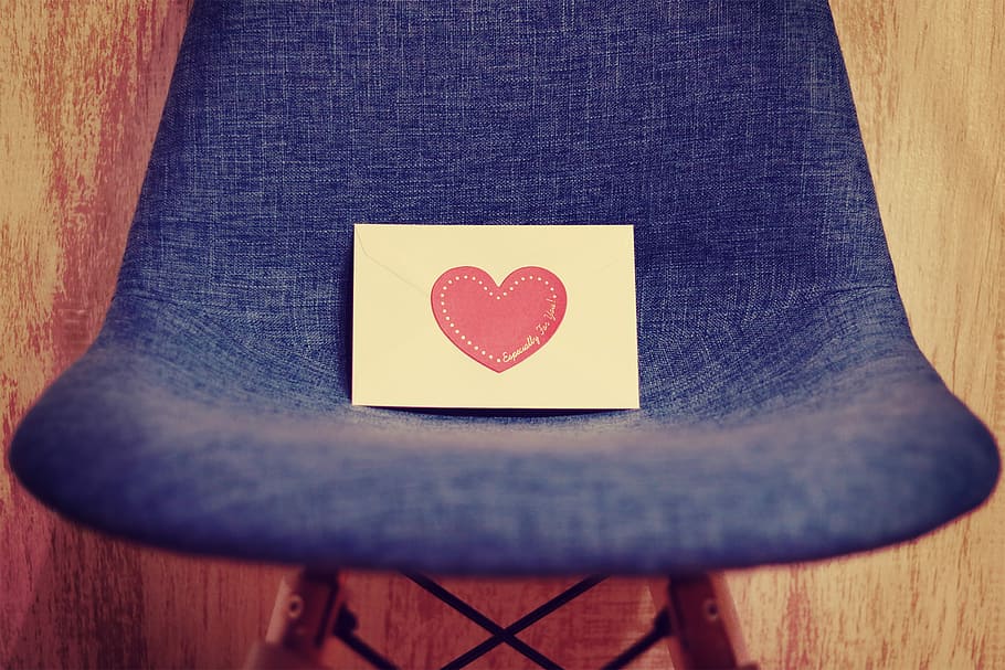 white and pink Heart printed envelop, love, heart Shape, wood - Material HD wallpaper