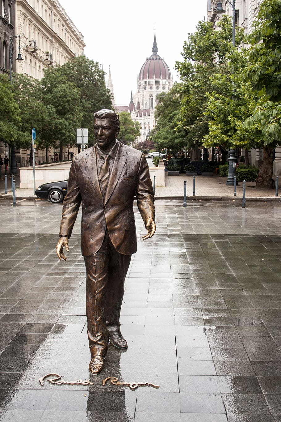 Ronald Reagan Statue in Budapest, Hungary, photos, monument, public domain, HD wallpaper
