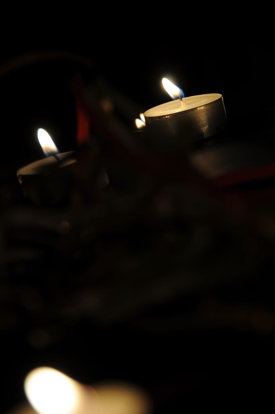 Tealight, Candlelight, Dark, Candles, fire, birthday, romance HD wallpaper
