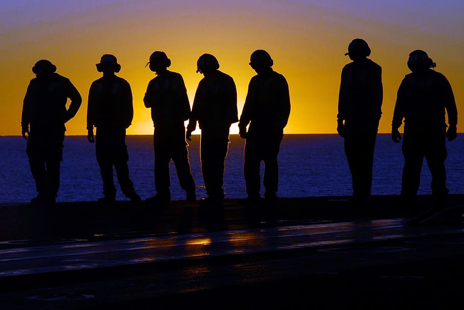 silhouette of men standing on seashore, Teamwork, Crew, Flight Deck, HD wallpaper