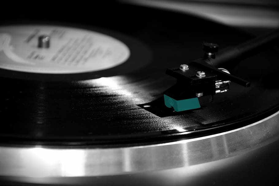 closeup photography of black vinyl record, turntable, sound, music, HD wallpaper