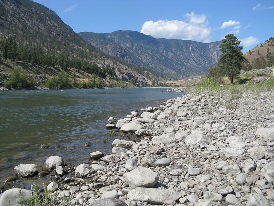 river, rocks, gold, rugged, terrain, mountains, water, stream HD wallpaper