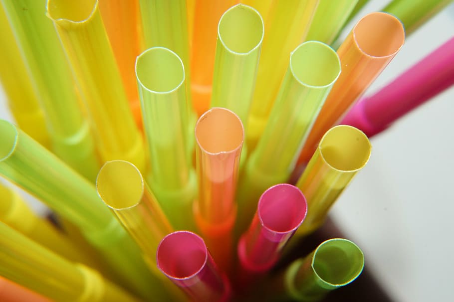 top view photography of assorted-color straws, drinking straw HD wallpaper