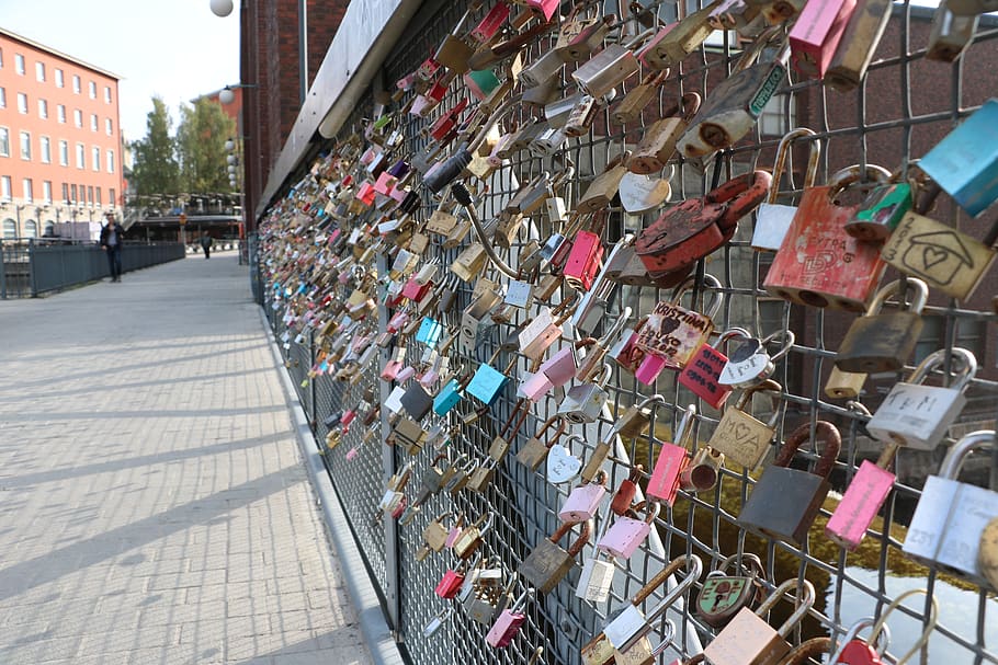 love, lock, commitment, the romantic, bridge, depending on the lock HD wallpaper