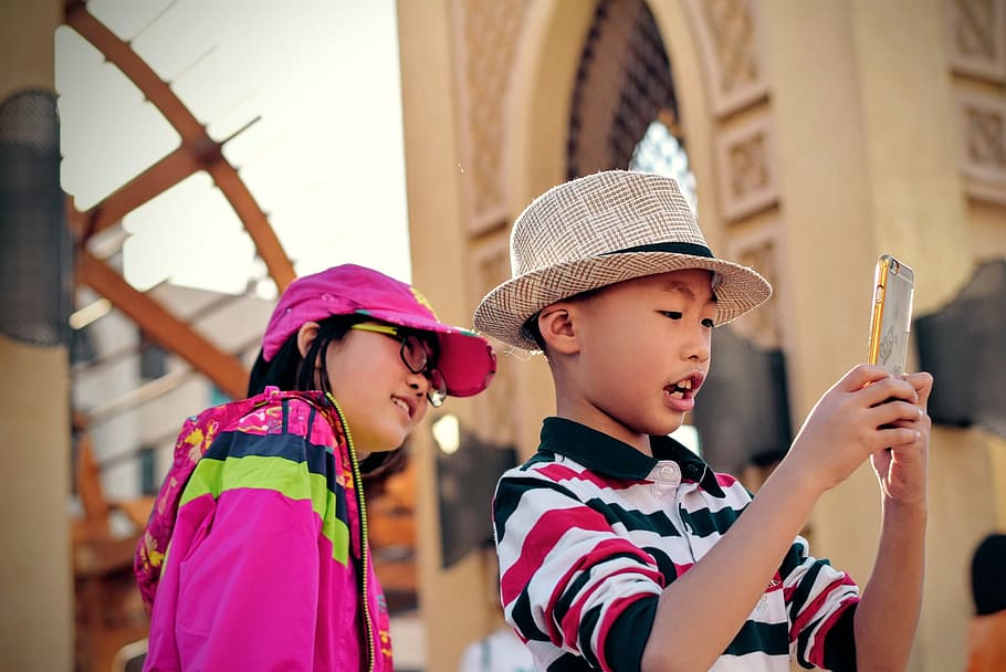 Portrait of Cute Girl, arched window, Asian, boy, cap, child HD wallpaper