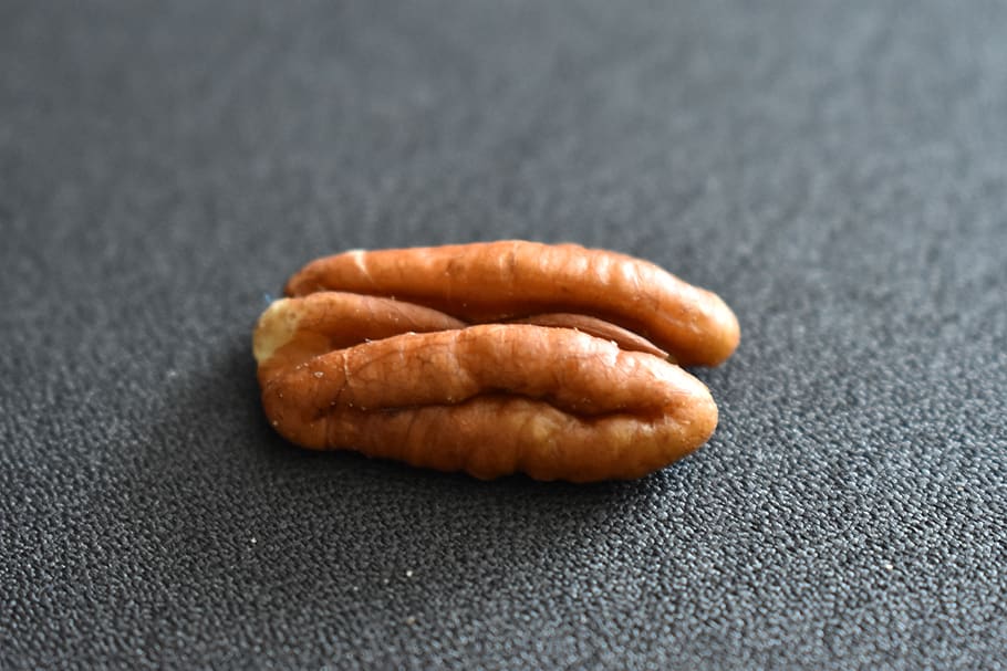 nut, walnut, food and drink, close-up, indoors, no people, freshness HD wallpaper