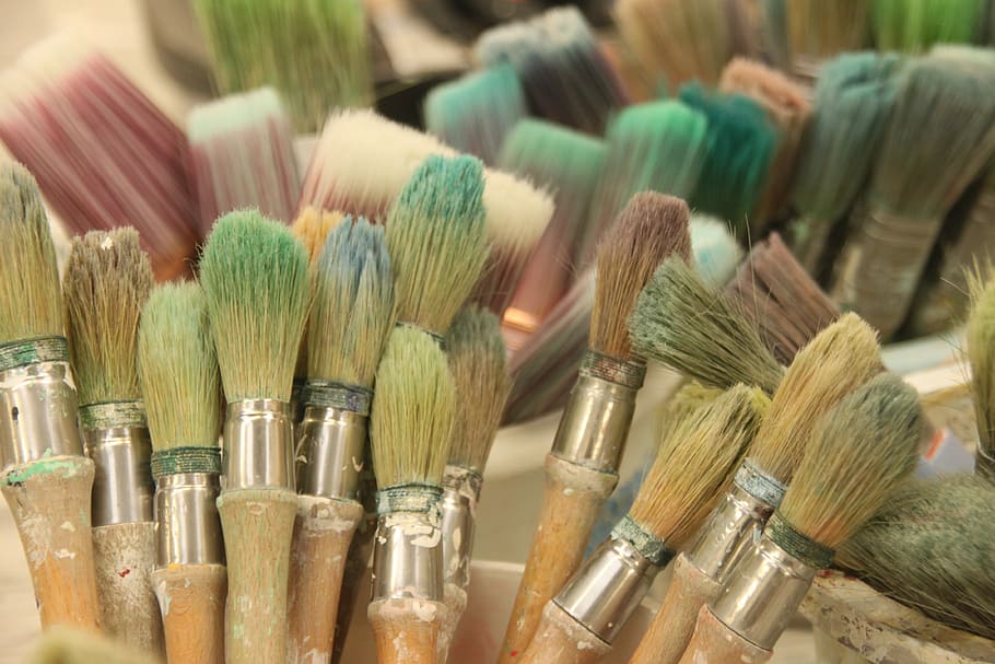 brown paint brush lot, painting, artistic, workshop, multi colored