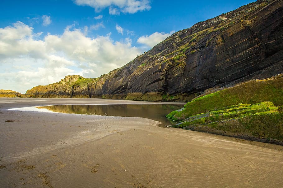 beach, ocean, low tide, cave, cardigan bay, mountain, water HD wallpaper