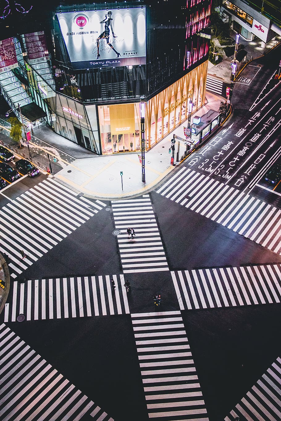 gray and black concrete building, tokyo, japan, intersection HD wallpaper