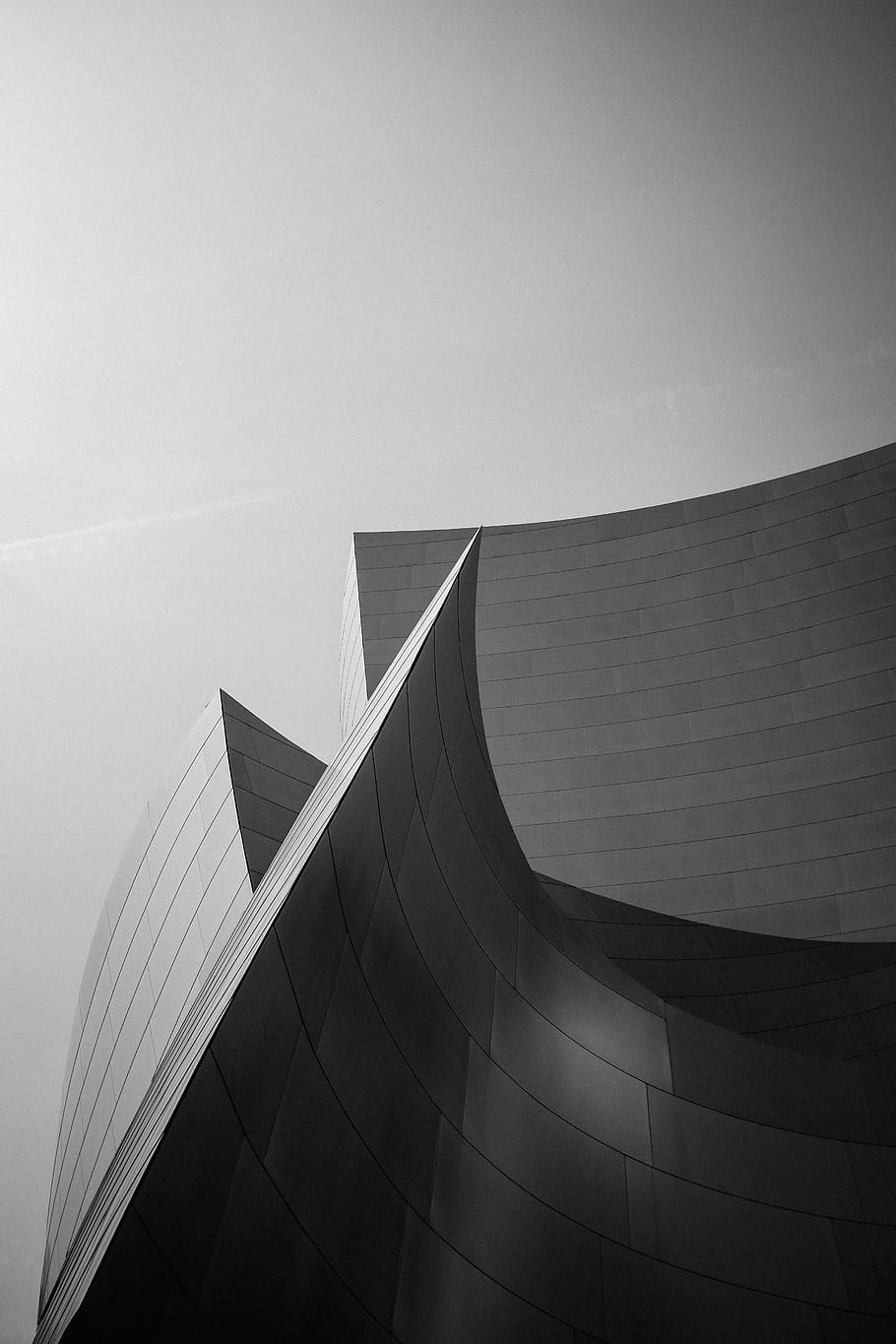 gray architecture building, worm view photography of skyscraper HD wallpaper