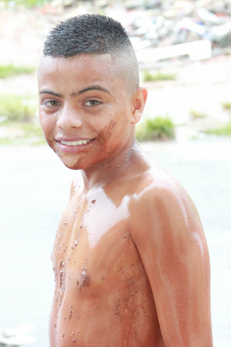 child, dirty, clay, one person, portrait, shirtless, looking at camera HD wallpaper