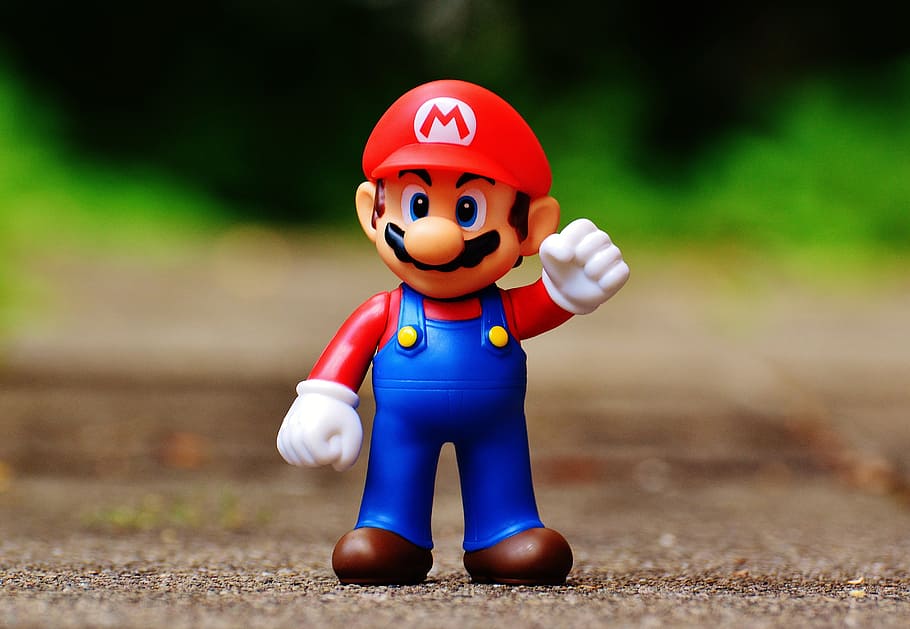 Super Mario Bros. Mario figure selective focus photography, Play