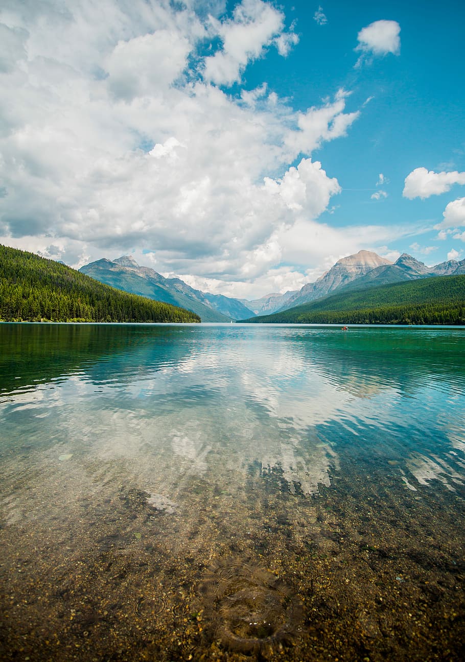lake near green mountain, photo of calmed body of water near mountain HD wallpaper