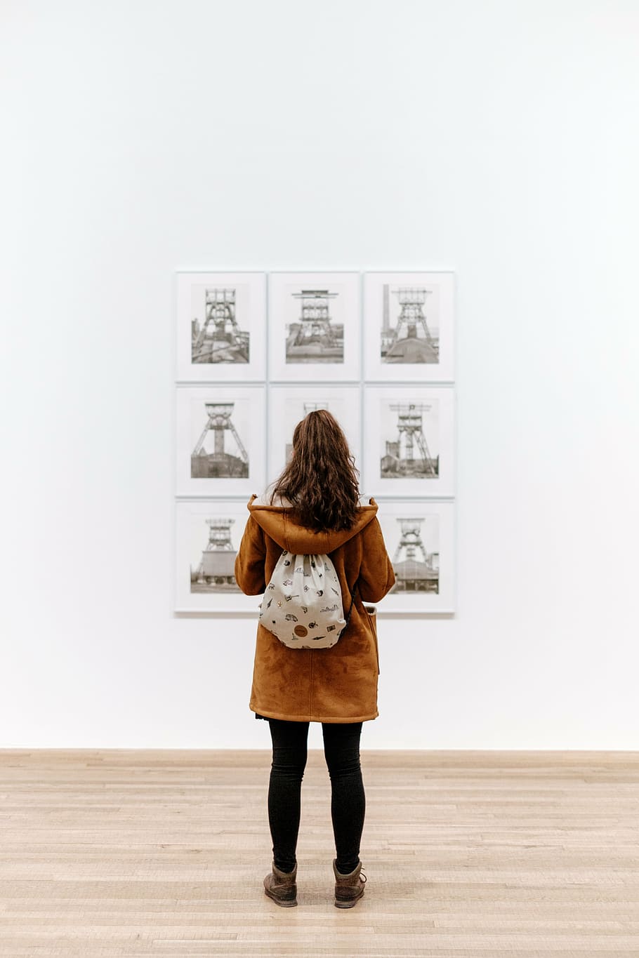 woman standing in front of sketch, art, gallery, starring, painting HD wallpaper