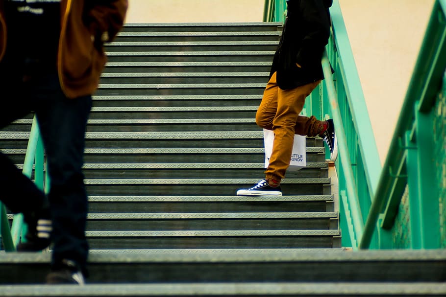 person standing on stairs while leaning on wall, steps, people HD wallpaper