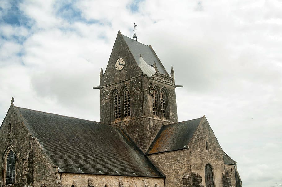 sainte-mère-église, normandie, church, john steele, parachutist, HD wallpaper